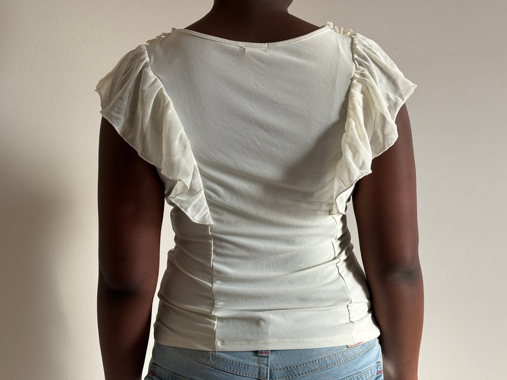 🤍 White Textured Ruffle Sleeve Top
